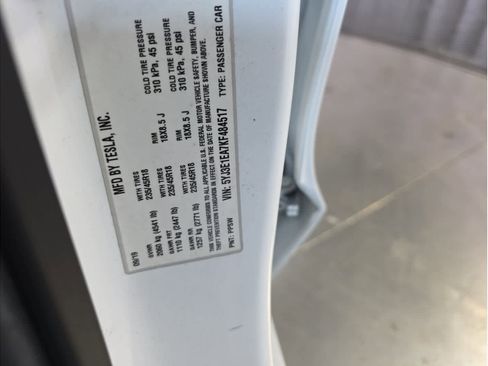 Used 2019 Tesla Model 3 Standard Range image 28