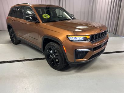 New 2026 Jeep Grand Cherokee Limited w/ Limited Altitude Package
