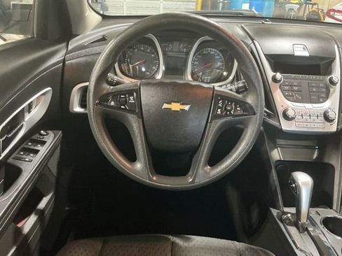 Used 2015 Chevrolet Equinox LS image 15