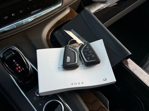 Used 2023 Cadillac Escalade Sport Platinum w/ LPO, ONYX Package image 6