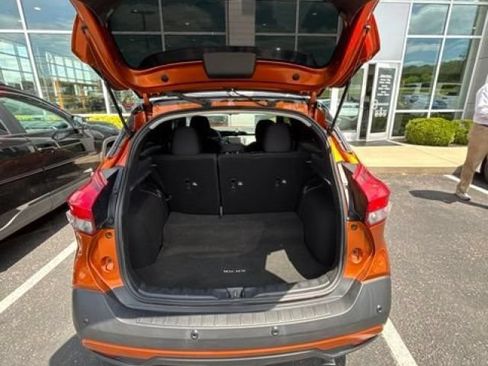 Used 2020 Nissan Kicks SR w/ Exterior Package FWD image 6