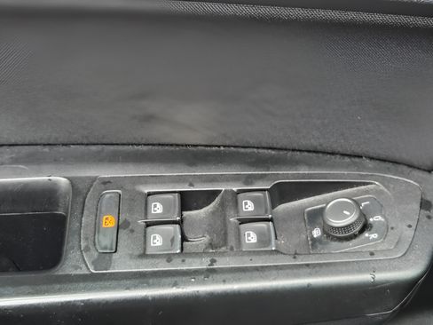 Used 2019 Volkswagen Atlas S FWD image 26