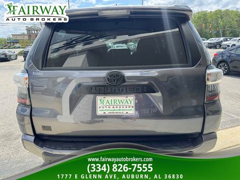 Used 2023 Toyota 4Runner TRD Off-Road image 7