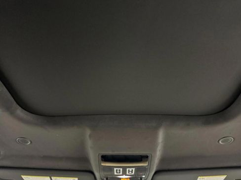 New 2026 Land Rover Defender 110 V8 image 12