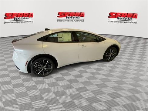New 2026 Toyota Prius XLE image 10