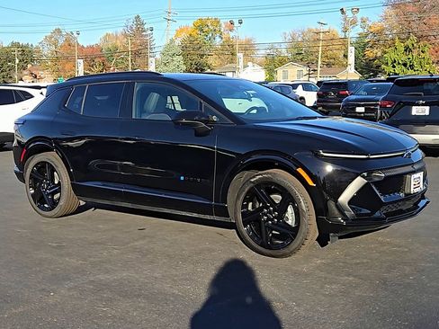 New 2026 Chevrolet Equinox EV RS image 6