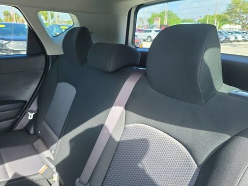Used 2025 Kia Soul LX FWD image 11