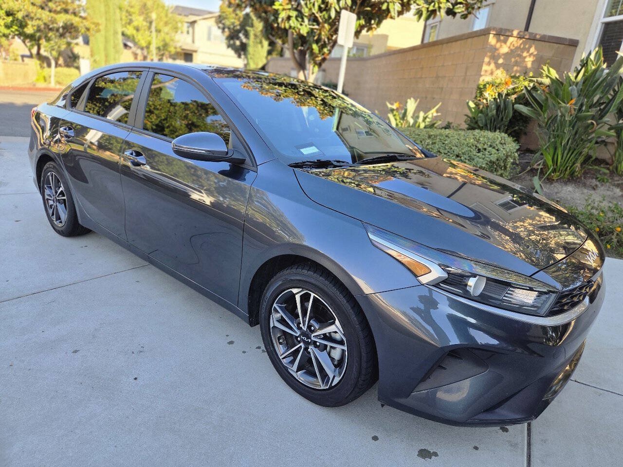 Used 2022 Kia Forte LXS w/ LXS Technology Package FWD image 6