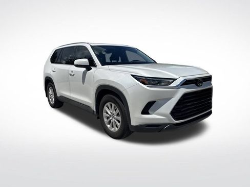 Used 2026 Toyota Grand Highlander AWD Hybrid image 2