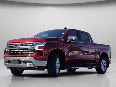 Used 2024 Chevrolet Silverado 1500 LTZ w/ Technology Package AWD/4WD image 19