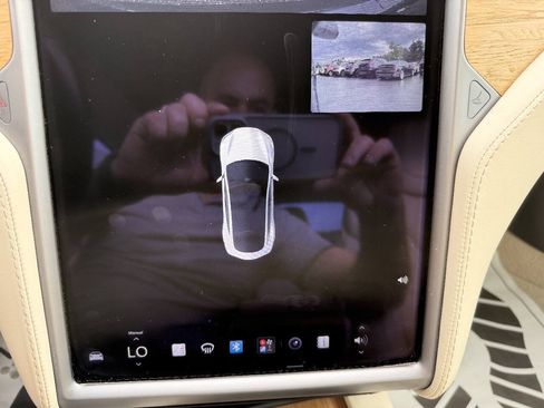 Used 2019 Tesla Model S 100D AWD/4WD image 22