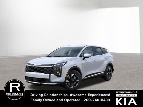 New 2026 Kia Sportage LX image 1