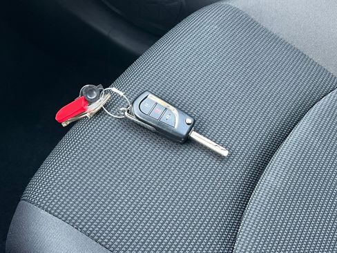 Used 2025 Toyota RAV4 LE image 22