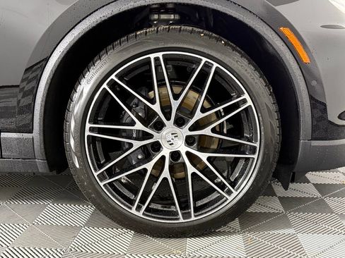 New 2025 Porsche Macan Electric image 14