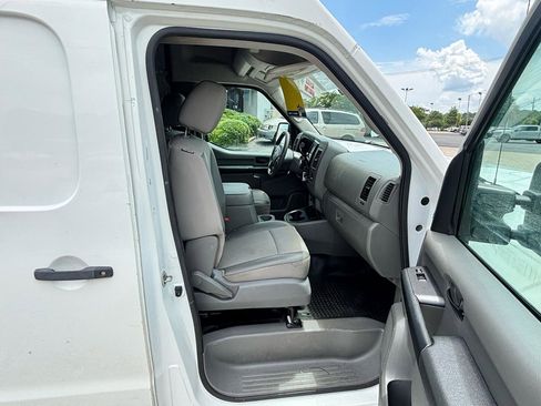 Used 2019 Nissan NV 2500 SV RWD image 35