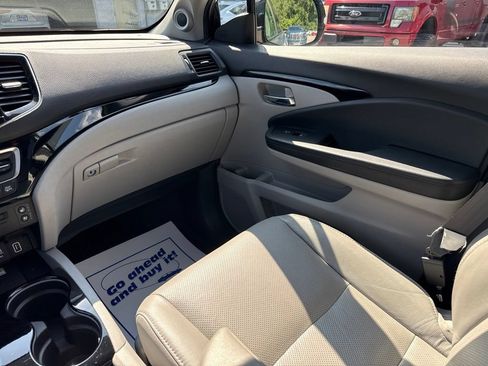 Used 2021 Honda Pilot Elite image 16