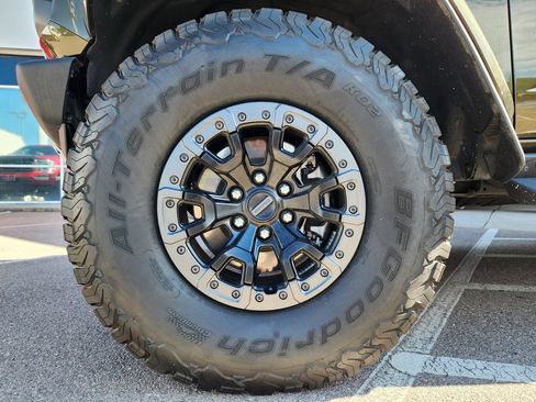 Certified 2025 Ford Bronco Raptor w/ Interior Carbon Fiber Pack AWD/4WD image 28