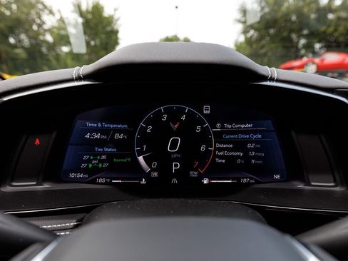 Used 2021 Chevrolet Corvette Stingray Preferred Cpe w/ Z51 Performance Package RWD image 29
