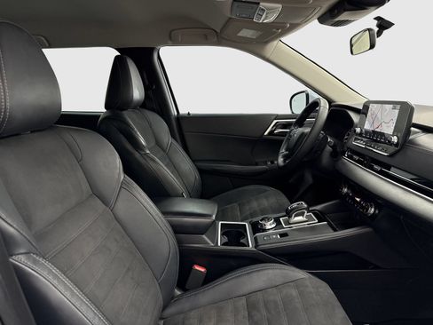 Used 2023 Mitsubishi Outlander SE FWD image 41
