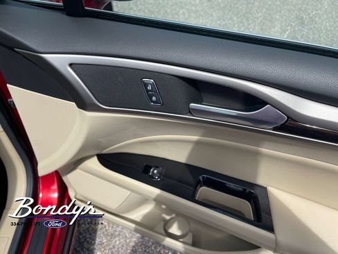Used 2016 Ford Fusion SE w/ Equipment Group 202A FWD image 19