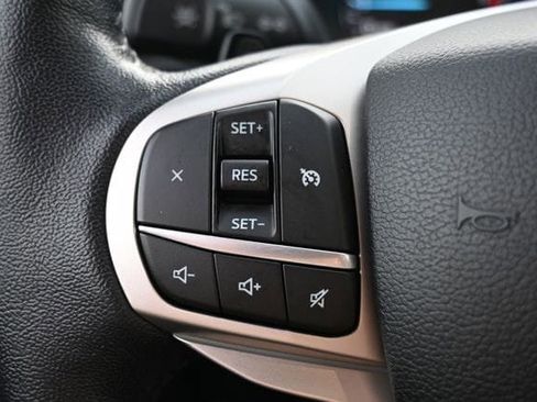 Used 2020 Ford Explorer XLT w/ Comfort Package AWD/4WD image 39