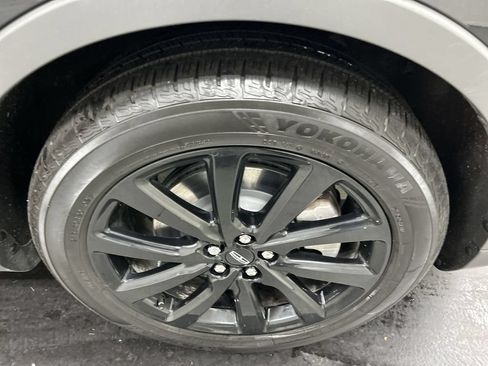 Used 2023 Lincoln Nautilus Reserve w/ Equipment Group 202A AWD/4WD image 8