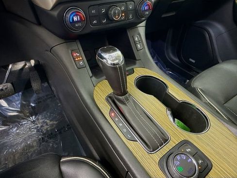 Used 2019 GMC Acadia Denali w/ Technology Package image 17