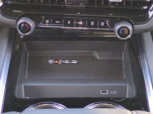 New 2026 Chevrolet Suburban Premier w/ Sun And Tow Package image 19