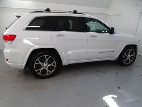 Used 2020 Jeep Grand Cherokee Overland image 26