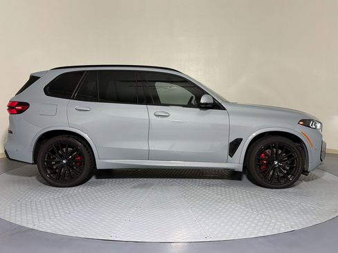 Certified 2025 BMW X5 sDrive40i w/ M Sport Package RWD image 6