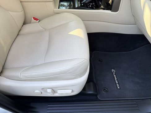 Used 2021 Lexus GX 460 Luxury w/ Sport Design Package AWD/4WD image 40