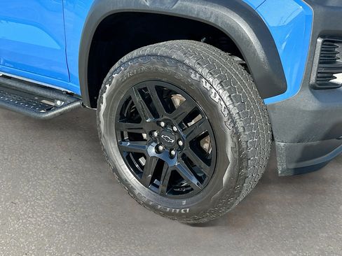 Used 2025 Chevrolet Colorado Trail Boss AWD/4WD image 30