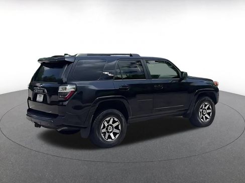 Used 2024 Toyota 4Runner TRD Off-Road AWD/4WD image 12