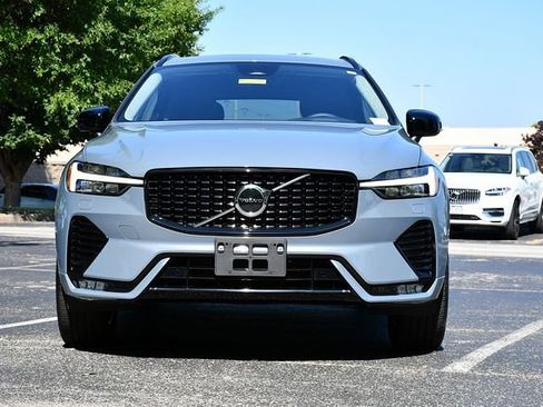 Certified 2024 Volvo XC60 B5 Core w/ Climate Package AWD/4WD image 2