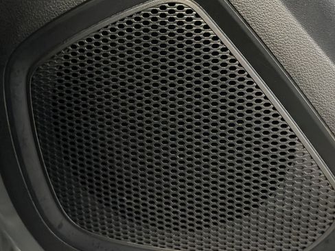 Certified 2023 Hyundai Venue SEL image 23