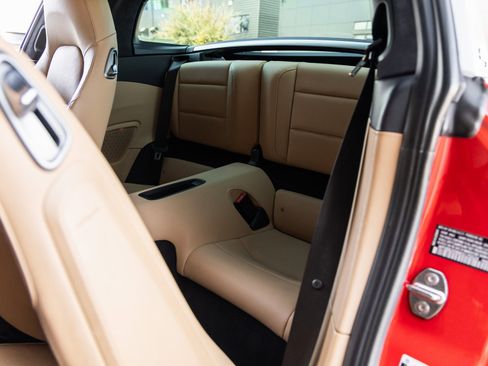 Certified 2019 Porsche 911 Targa 4S image 39