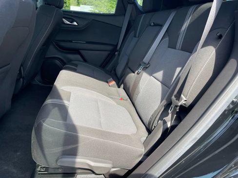 Used 2024 Chevrolet Blazer LT w/ Convenience Package FWD image 9