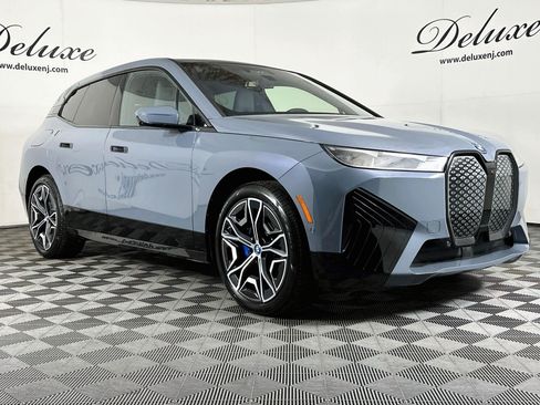 Used 2024 BMW iX xDrive50 w/ Premium Package AWD/4WD image 1