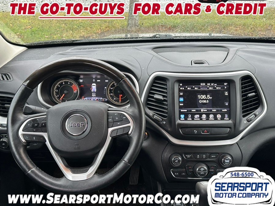 Used 2018 Jeep Cherokee Overland AWD/4WD image 10