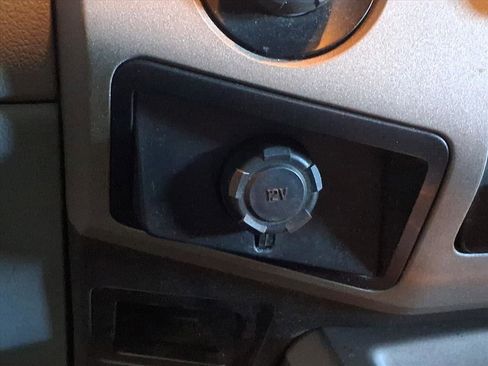 Used 2016 Ford F250 XLT w/ XLT Premium Package image 26