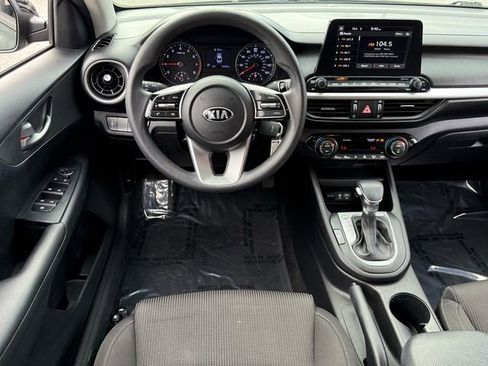 Used 2019 Kia Forte LXS image 6