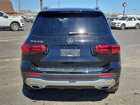 New 2025 Mercedes-Benz GLB 250 image 6