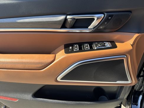 Used 2025 Kia Telluride SX Prestige X-Line image 14