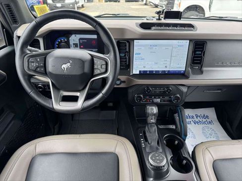 Used 2024 Ford Bronco Wildtrak image 16