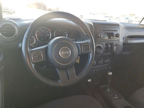 Used 2015 Jeep Wrangler Unlimited Sport w/ Quick Order Package 24S image 19