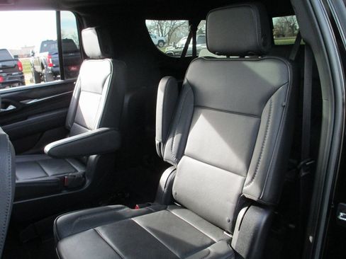 Certified 2022 GMC Yukon XL Denali image 21