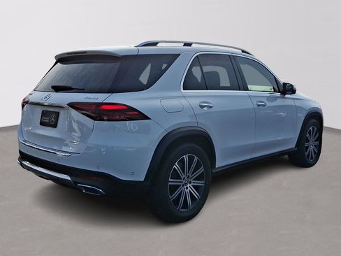 Used 2024 Mercedes-Benz GLE 350 4MATIC image 4