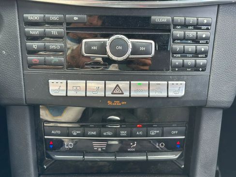 Used 2014 Mercedes-Benz E 350 Sedan image 39