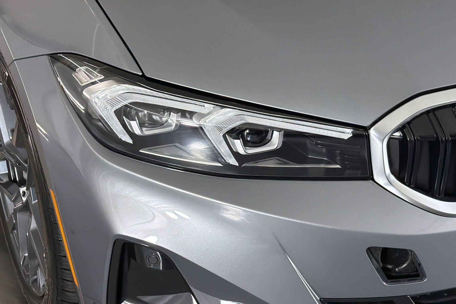 New 2026 BMW 330i Sedan w/ Premium Package RWD image 11