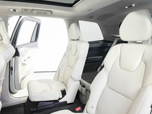 Used 2021 Volvo XC90 T6 Inscription w/ Lounge Package AWD/4WD image 22